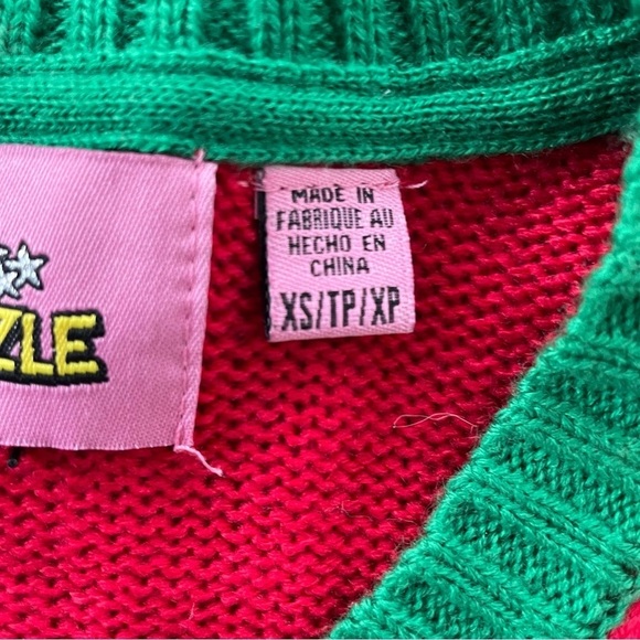 Miss Dazzle Ugly Sweater XS Two Hook and Latch Balls NWT - Picture 11 of 16